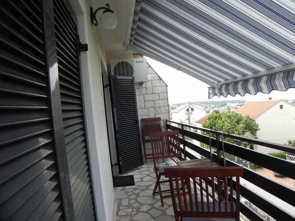 Apartments Katalenic Selce Exterior foto